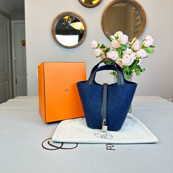 Hermes Handbags - 2022 Brand New Hermes Picotin Lock 18